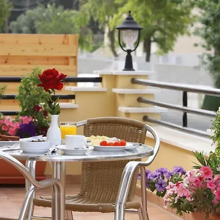 Crown Otel 2*