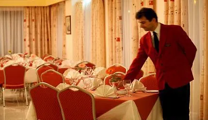 Hotel Crown